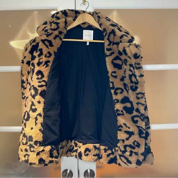 🌟Host Pick🌟 Avec Les Filles Leopard Teddy Biker Jacket - Picture 5 of 8